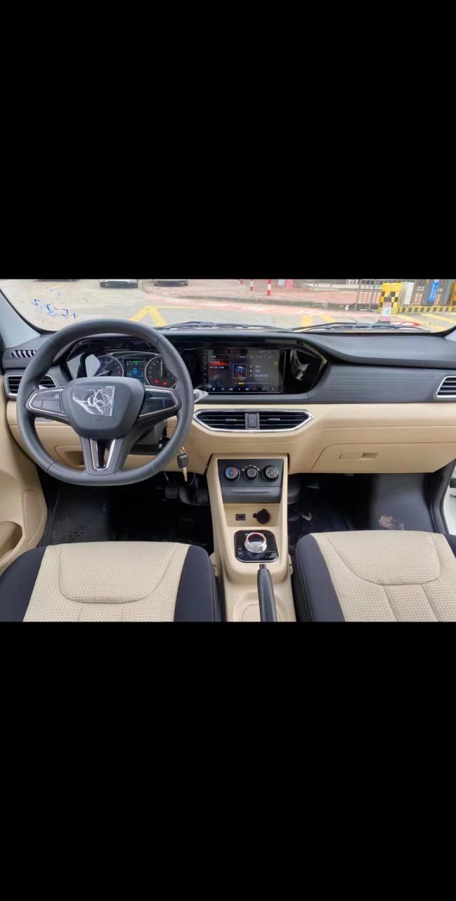 爆款车型.长安跨越星 v7ev.