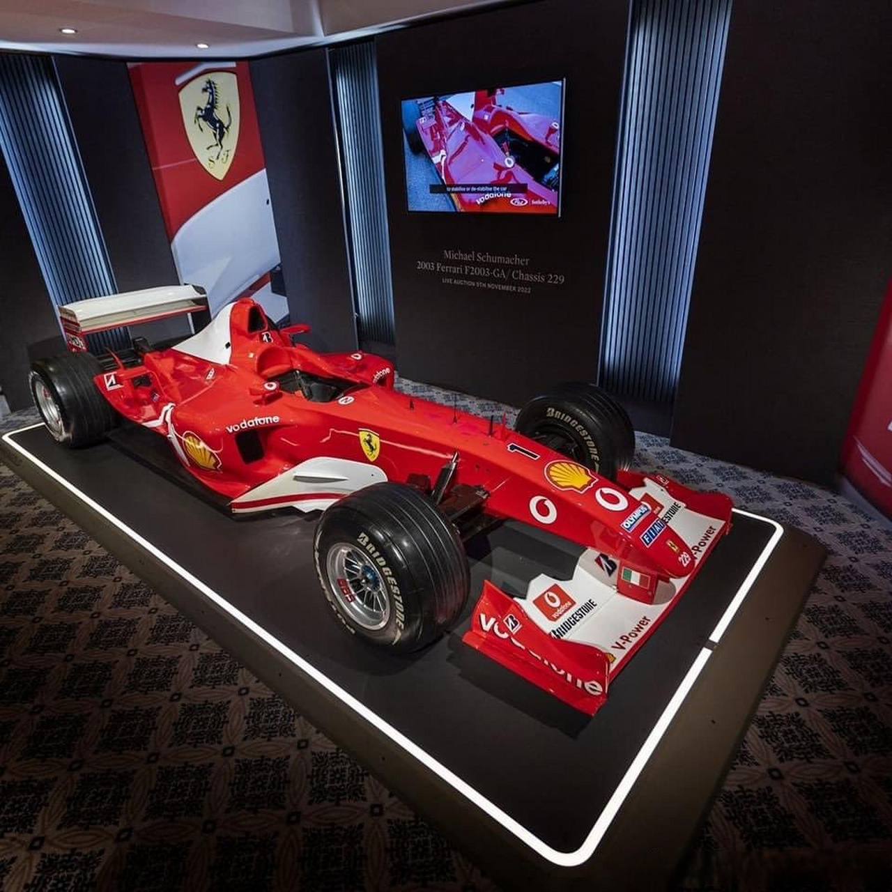 【f1】迈克尔·舒马赫的世界冠军战车法拉利f2003-ga,昨天在日内瓦的