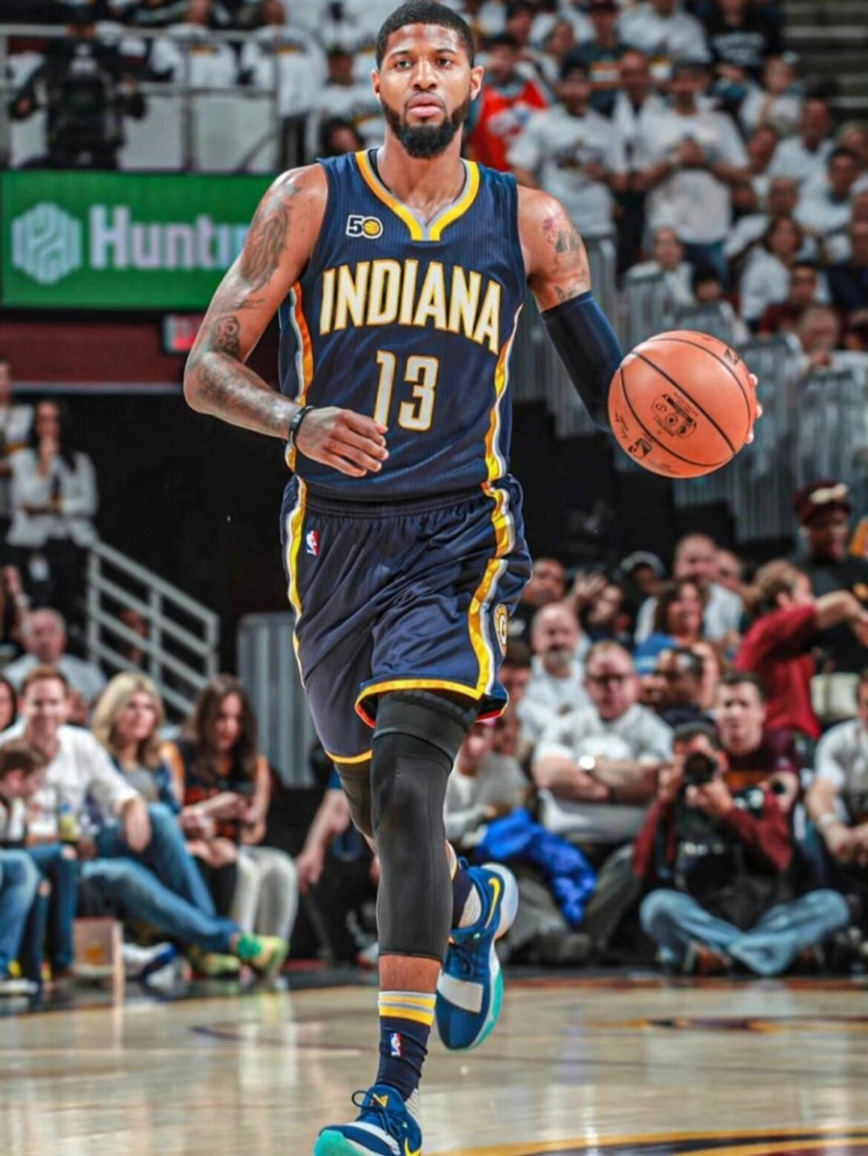 保罗乔治壁纸第一波! 从遛马到俄城,从俄城到洛城,泡椒依然帅气!