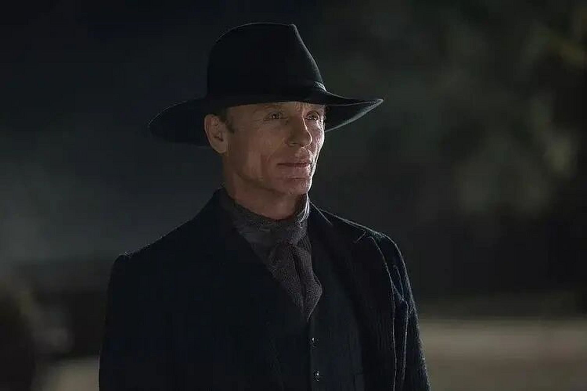 三体——维德 ed harris 冰冷的气质很老年维德了,像关了30年后依然不
