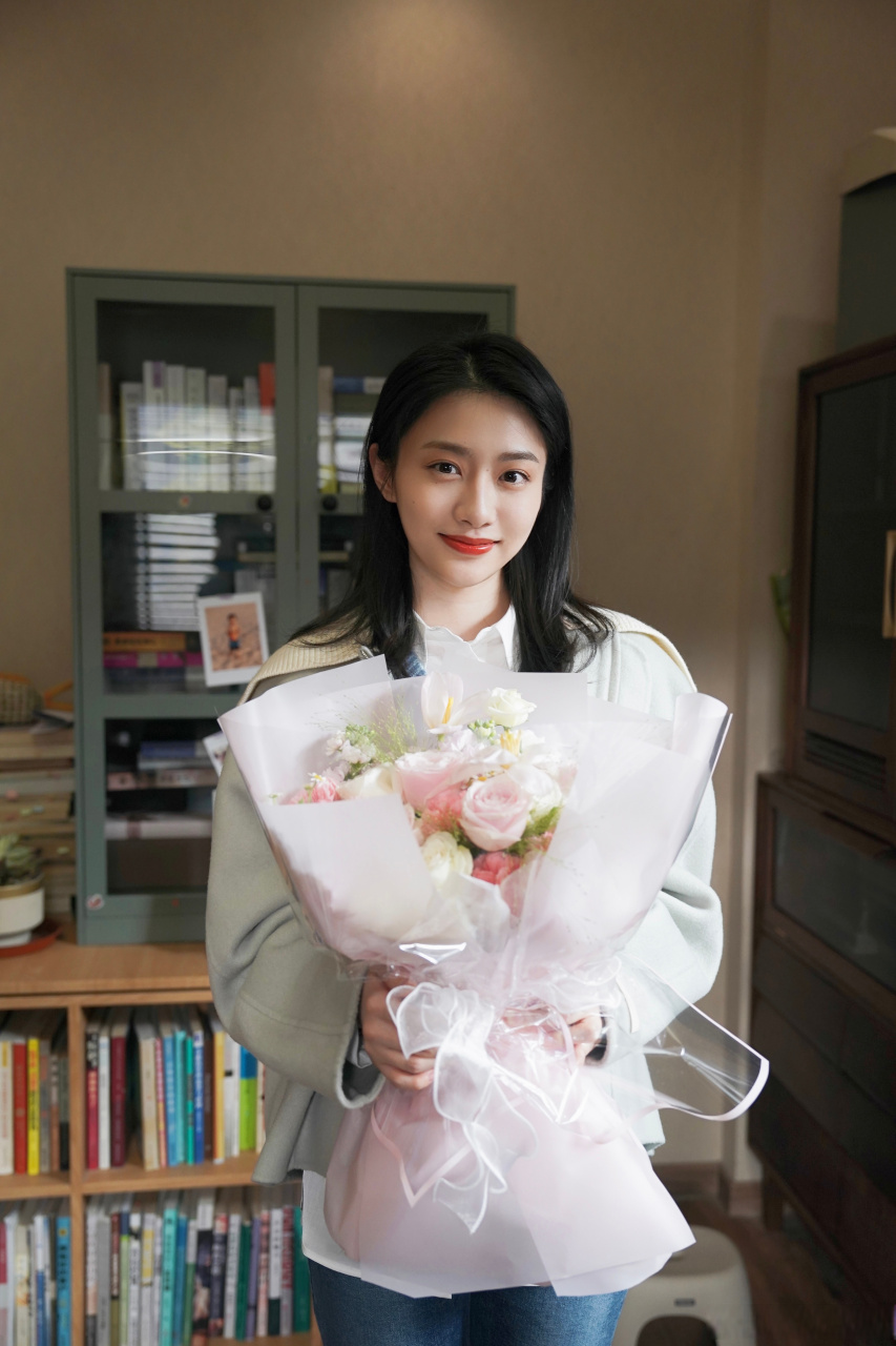 孙雪宁# 感恩相遇,一起期待 #小夫妻杀青官宣#02#电视剧小夫妻