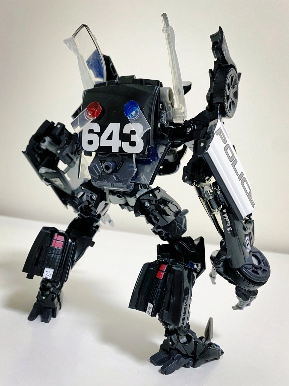 mpm05·路障   mpm05·路障,人形 路障vs大黄蜂