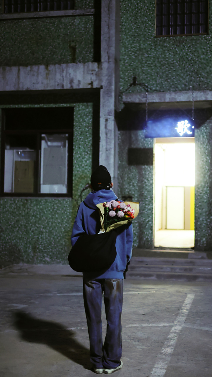 少年背花(各种画幅,无水印自取) #易烊千玺##祝一爱叨叨