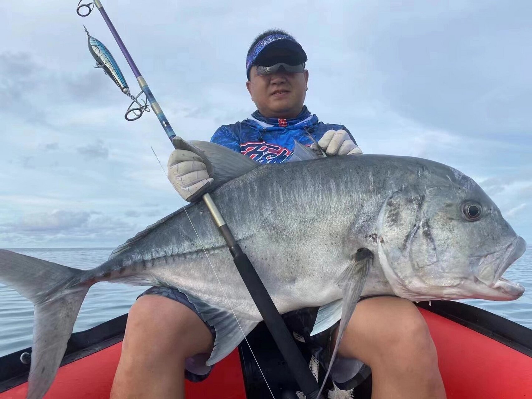gt(牛港鰺)…海钓人的梦想鱼种,以力大无穷且持久能力 爆发力强著称
