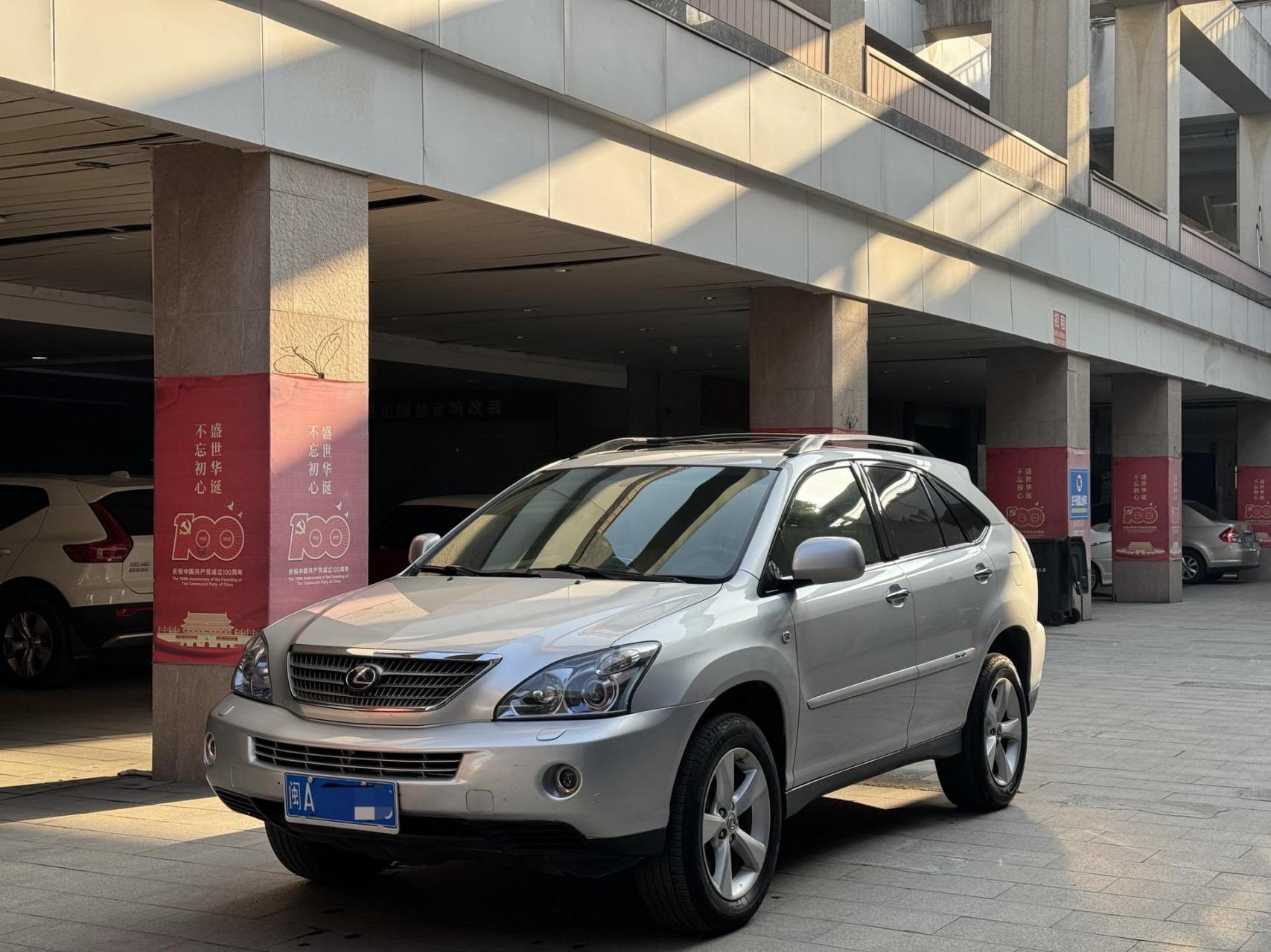 08年7月上牌雷克萨斯rx400h,3.3l自动油电混合动力,行驶19.7万公里数