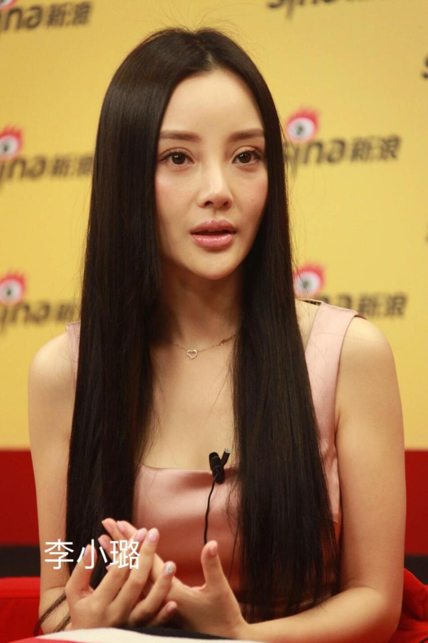 那些尖下巴的女星们的道路  尖下巴对于脸型来说是显脸小,上镜好看,但