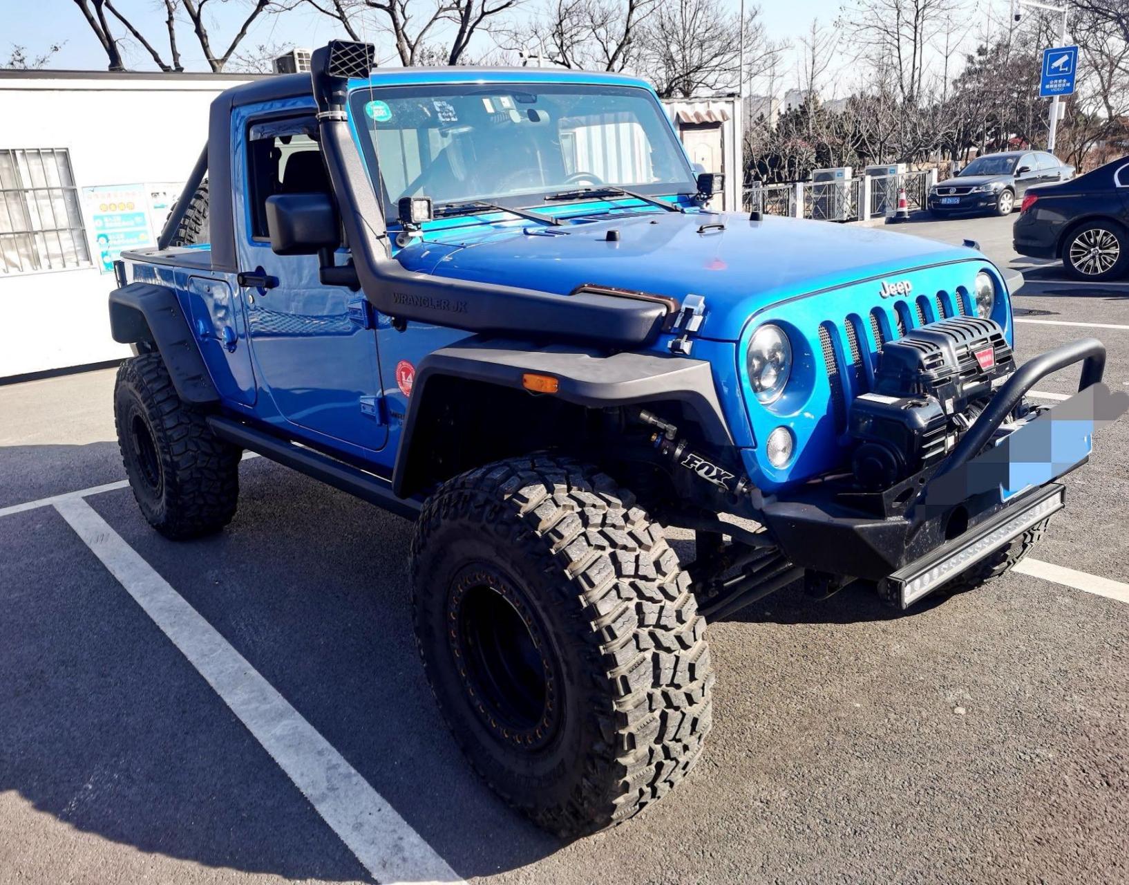 2017年牧马人单排皮卡3.