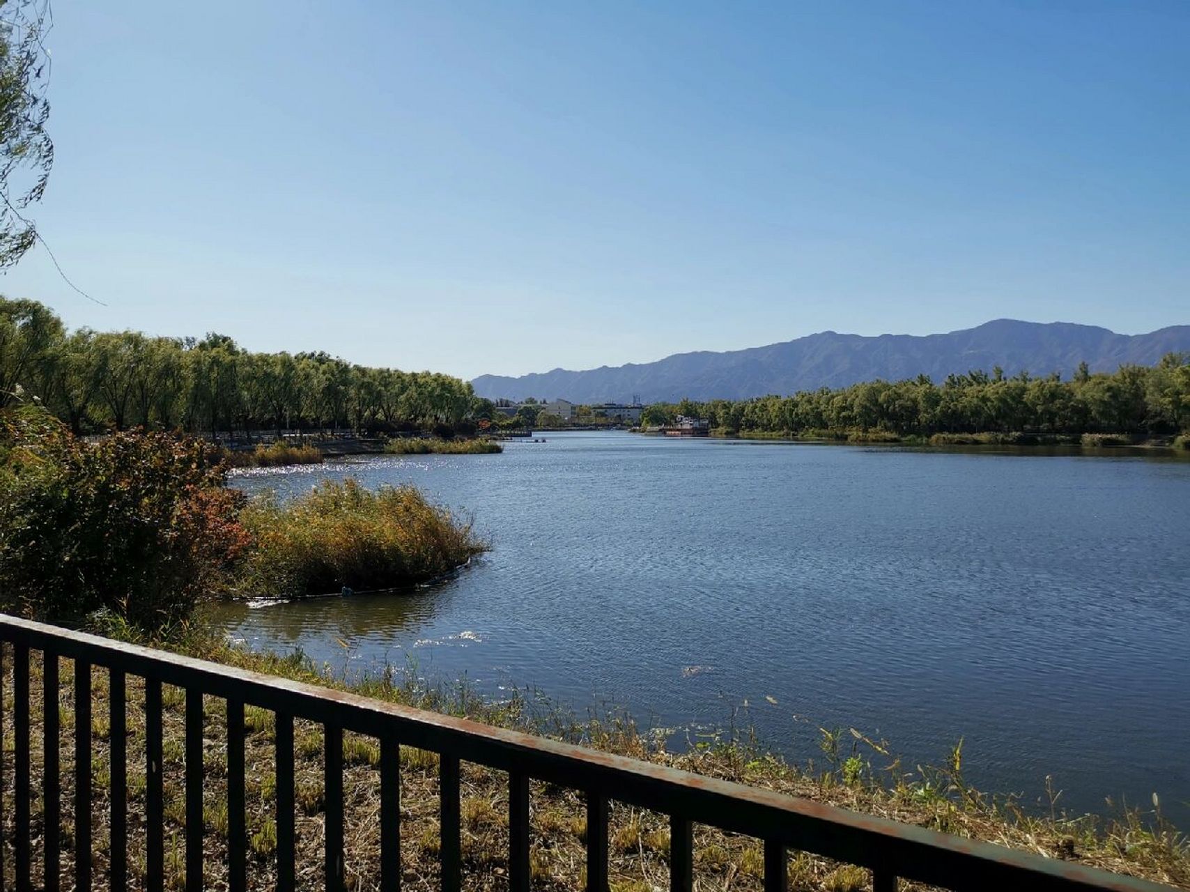 上庄水库,避暑露营赏秋,遛狗溜娃垂钓绝佳