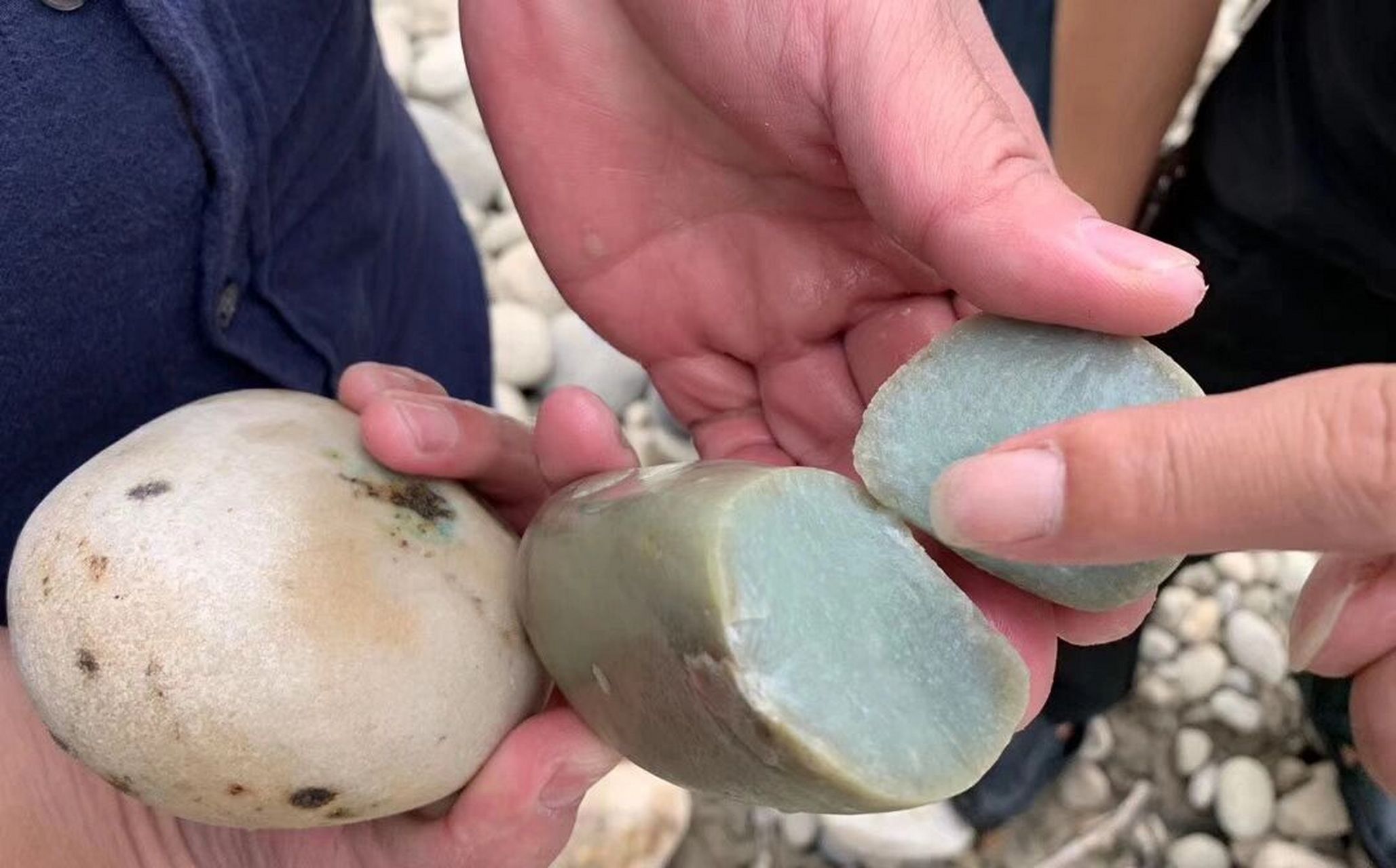 玉龙喀什河里还能捡到和田玉吗?