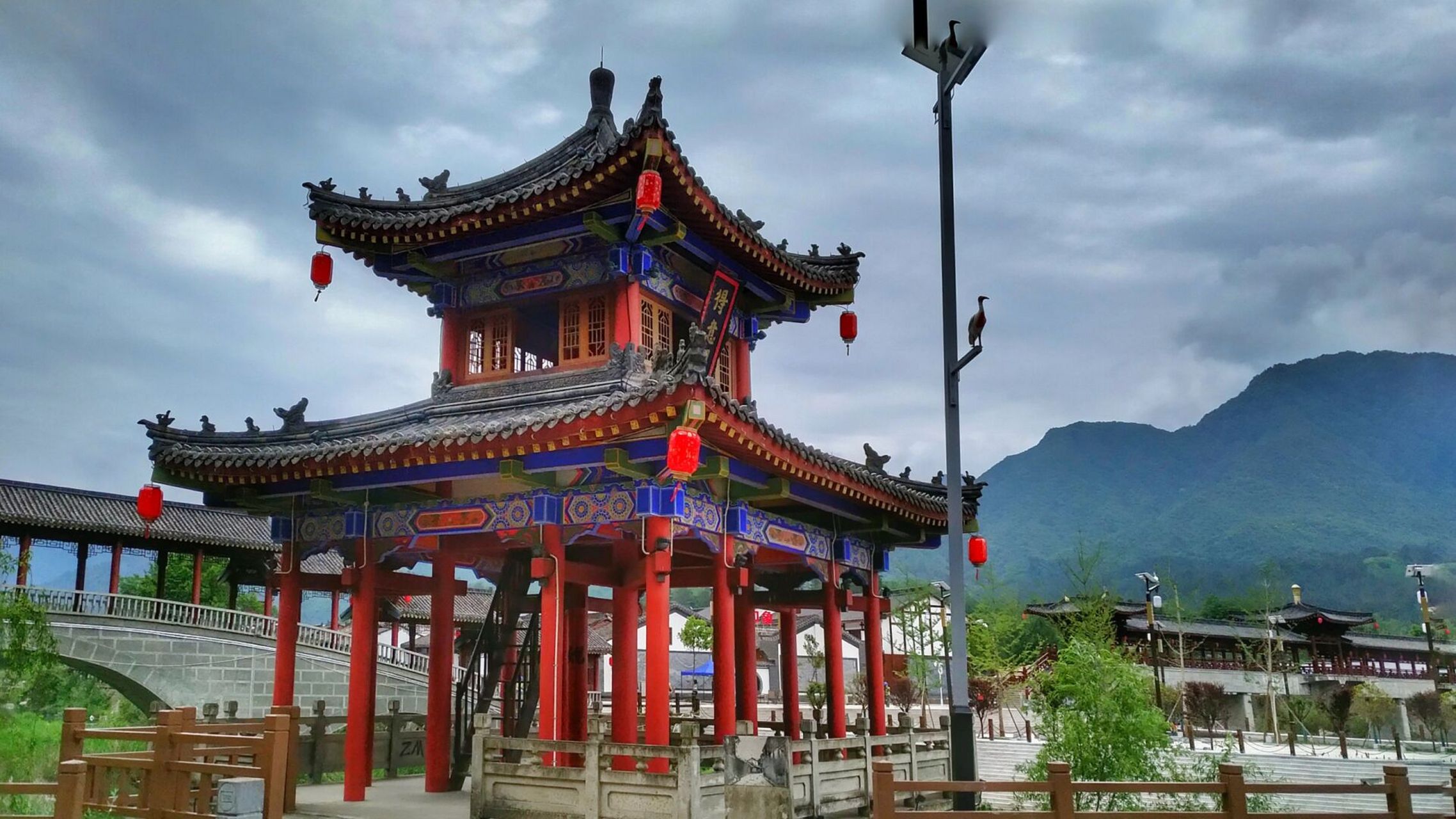 华阳景区—华阳古镇75152021-7③ 在秦岭四宝园逛了一天饥肠辘辘