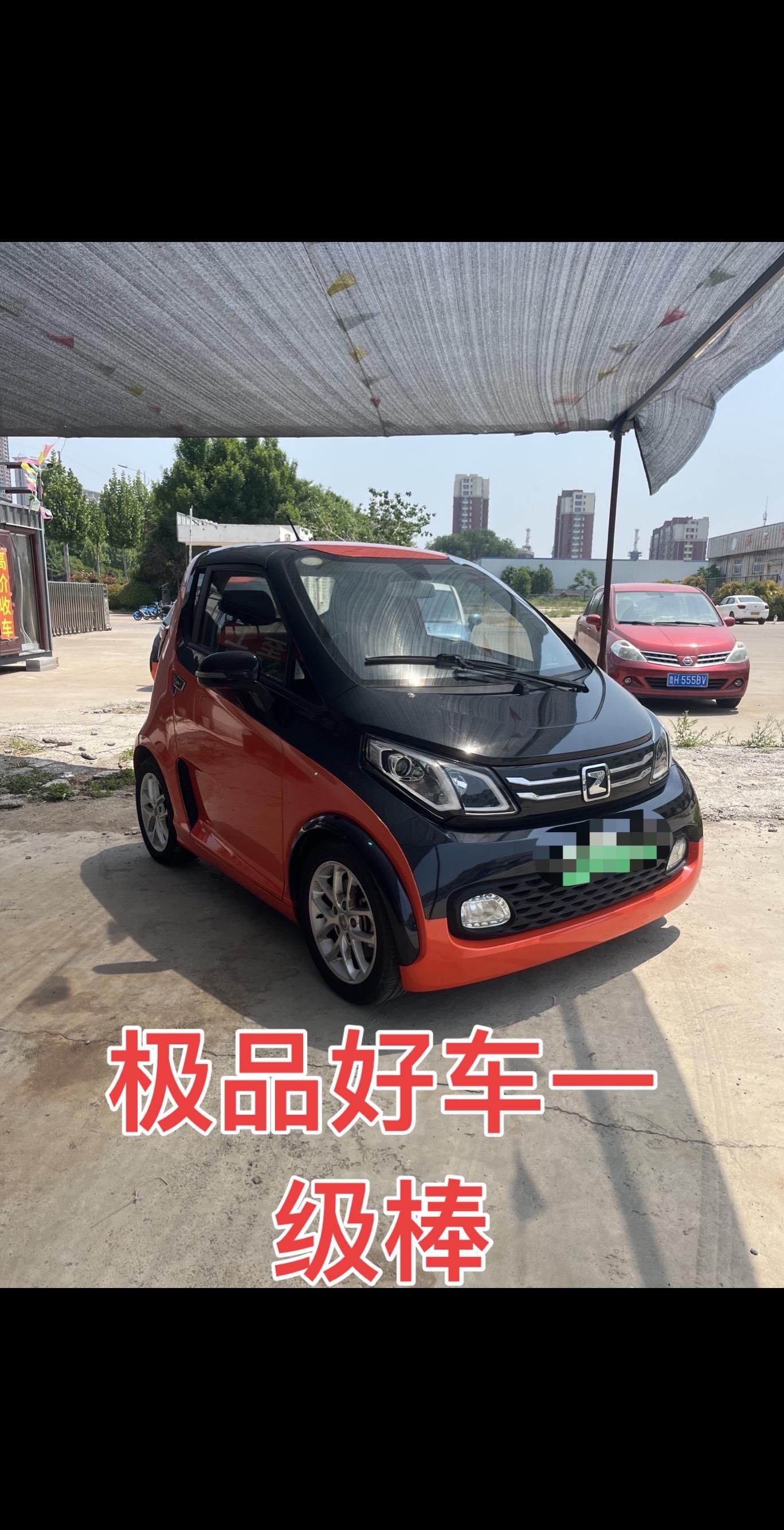 一次充电续航200公里的,个人户非营运,内饰跟新的一