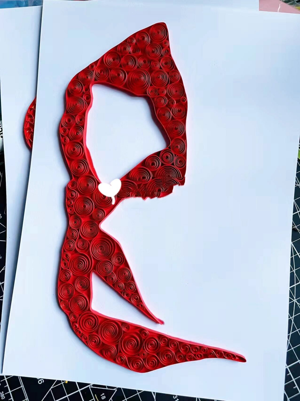 手工衍纸作品 今天是小小少先队员 非常受欢迎的少先队衍纸画和红领巾