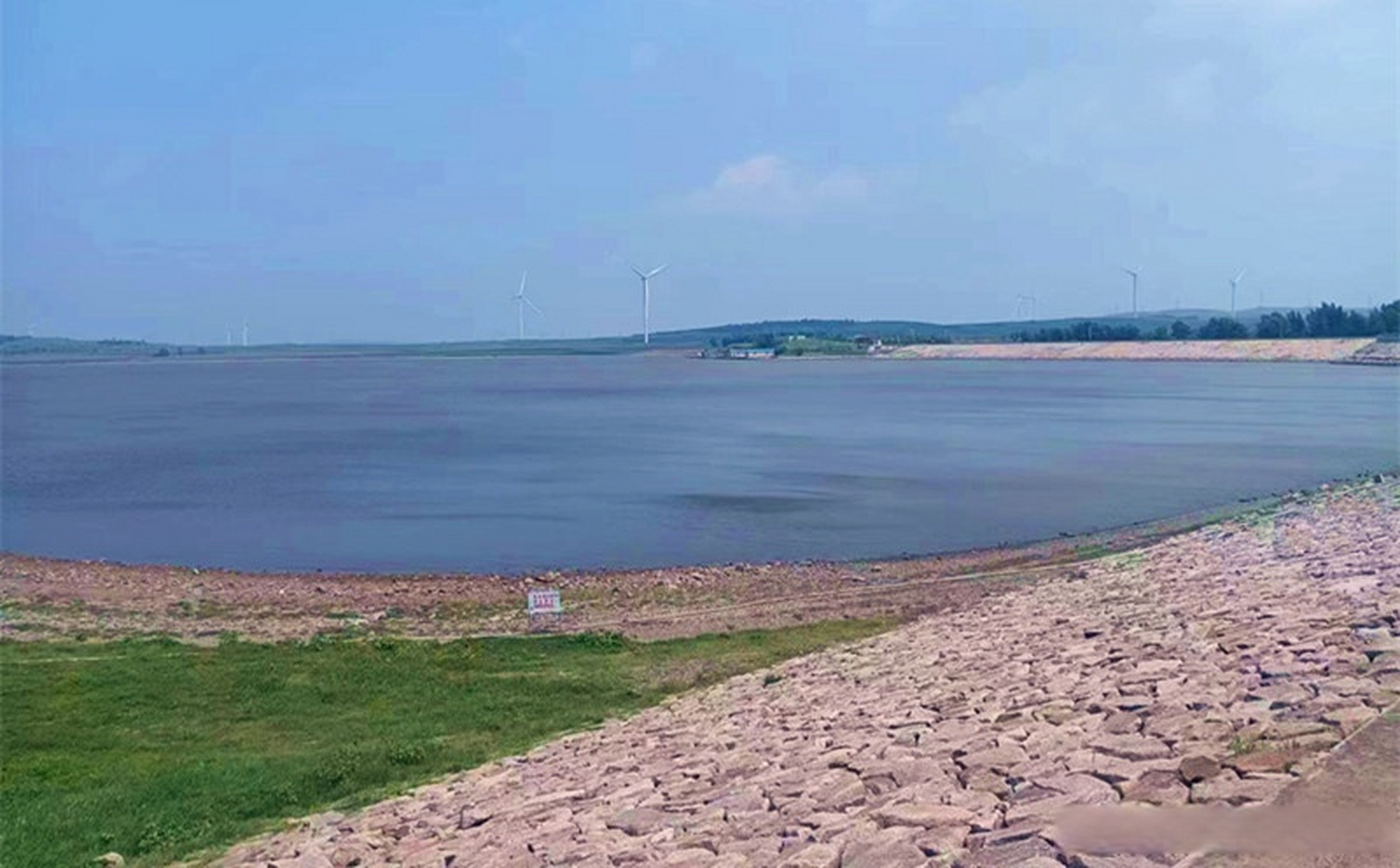 美好辽宁欢迎您# 海棠园位于阜新蒙古族自治县十家子镇,毗邻八宝核