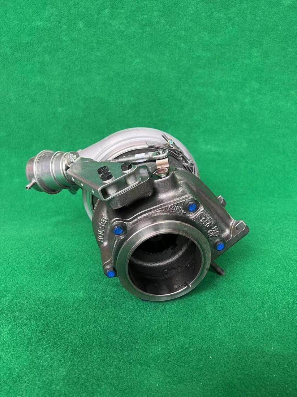 沃尔沃涡轮增压器.
