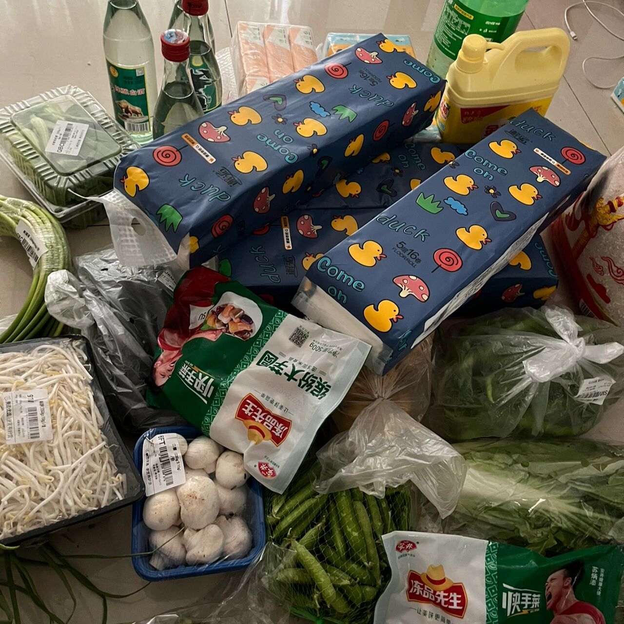 淘菜菜美团优选买菜对比 图一美团优选,图二淘菜菜