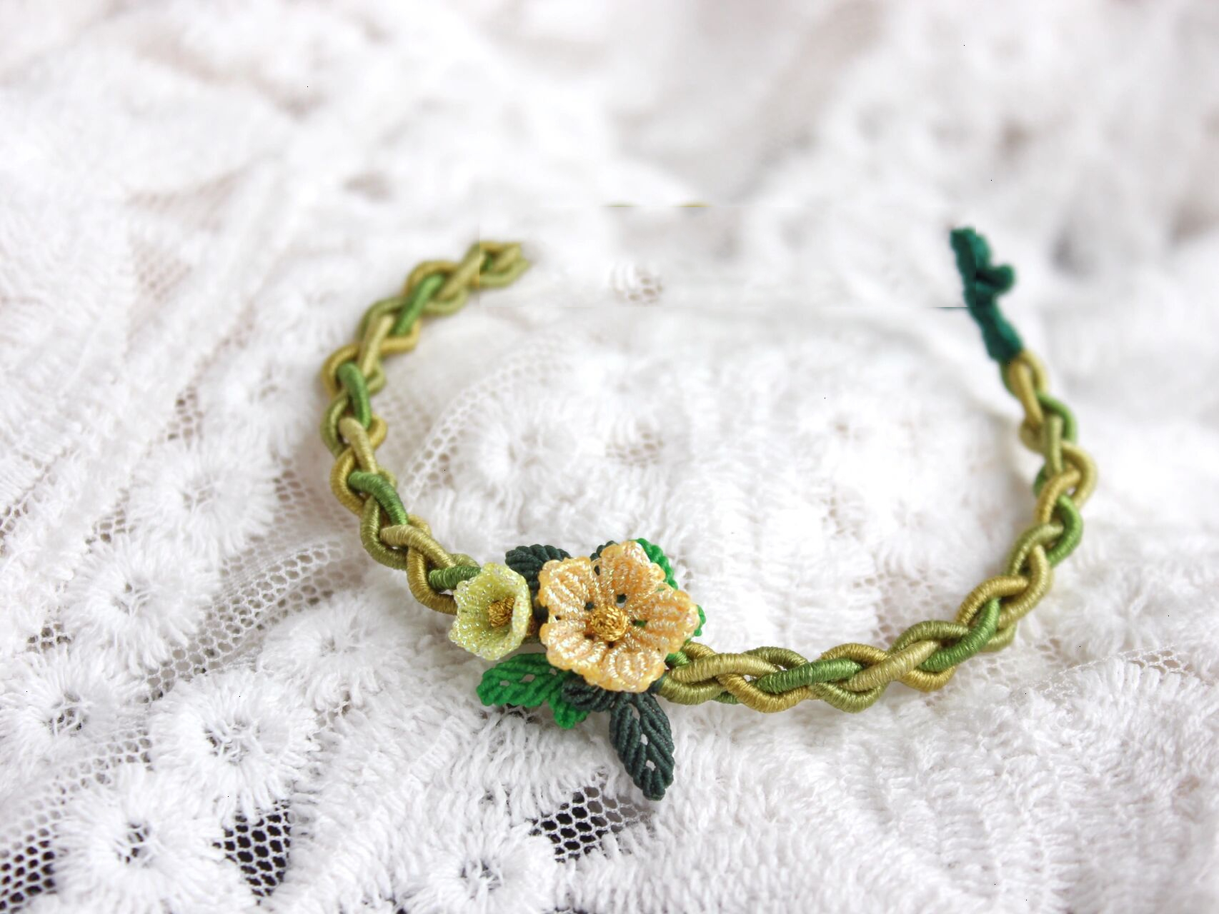 手工编绳 | 藤蔓小花花手绳