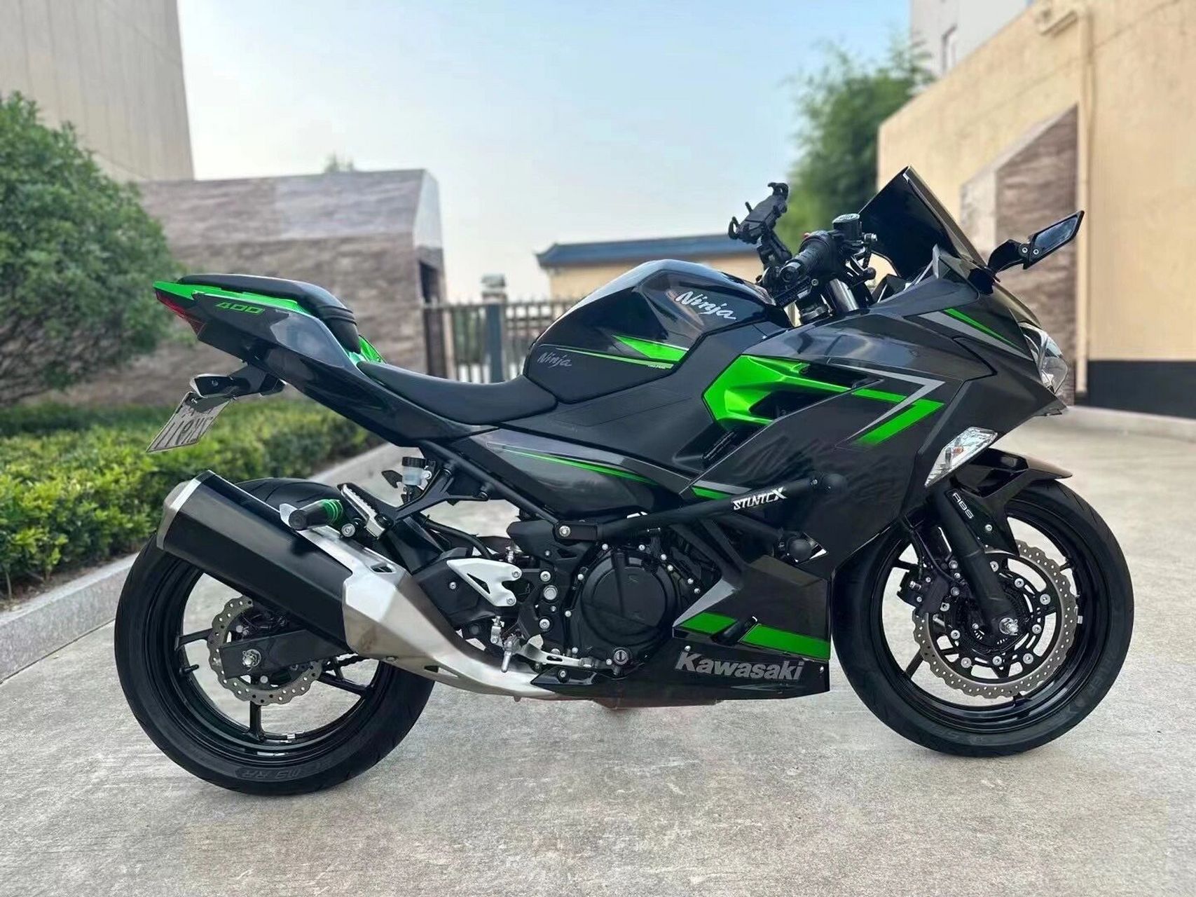 川崎ninja400 精品小瑕疵!大贸川崎忍者400,最新款!