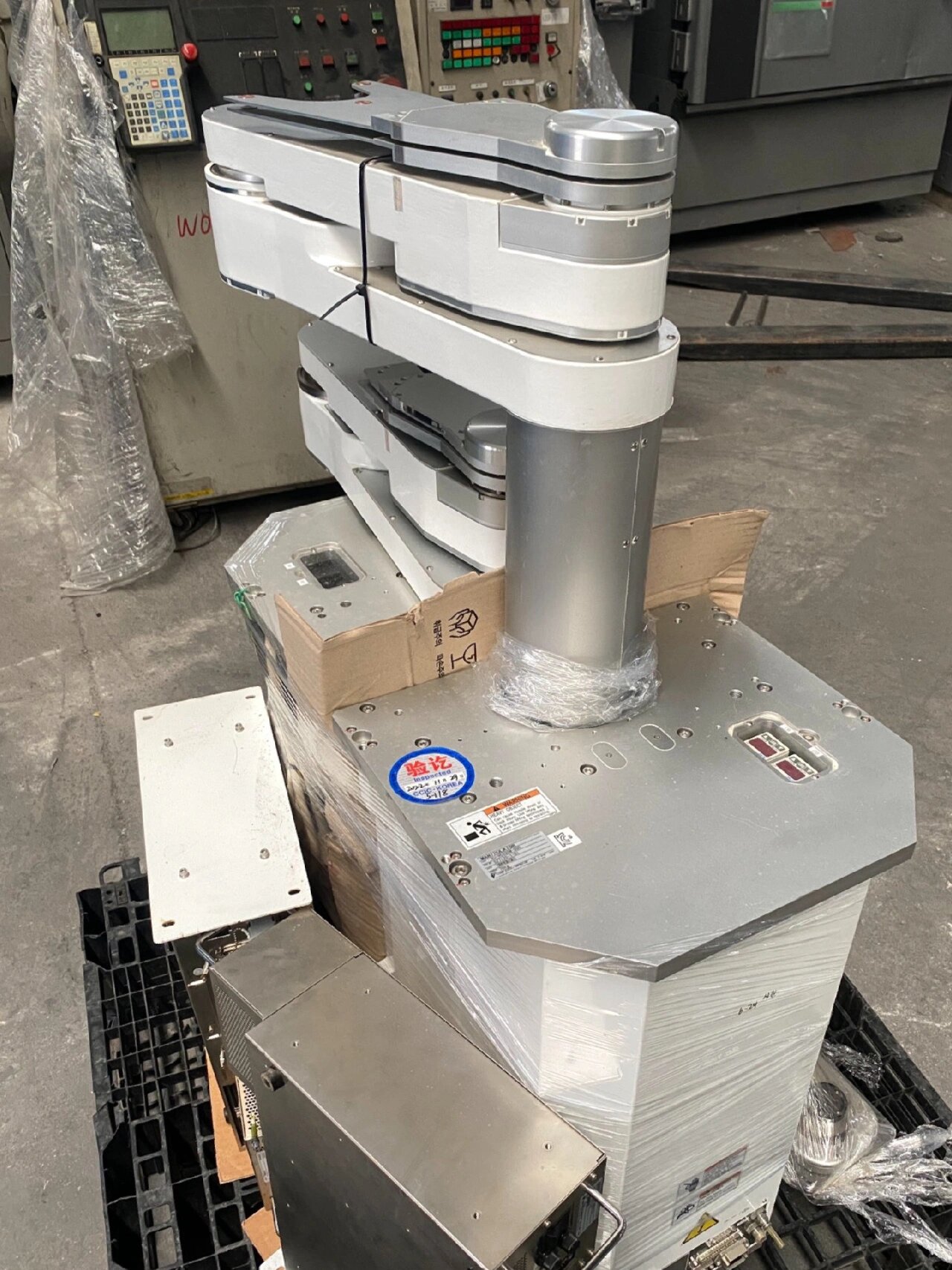 yaskawa安川xu-rc820m-g00 yaskawa安川xu-rc820m-g00晶圆搬运机械手