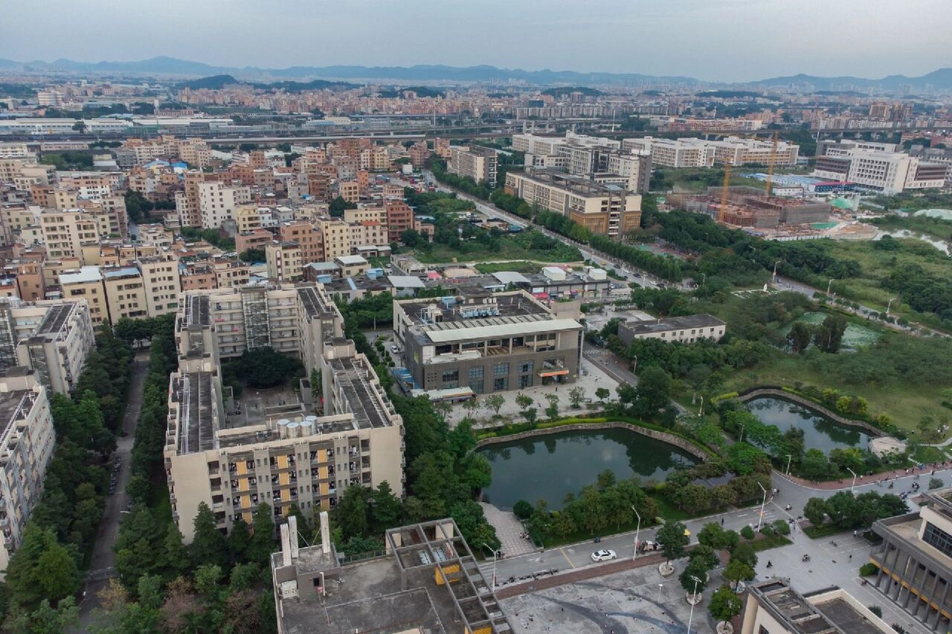 航拍广东技术师范大学—白云校区 虽然有时候会吐槽学校 但是我所在的