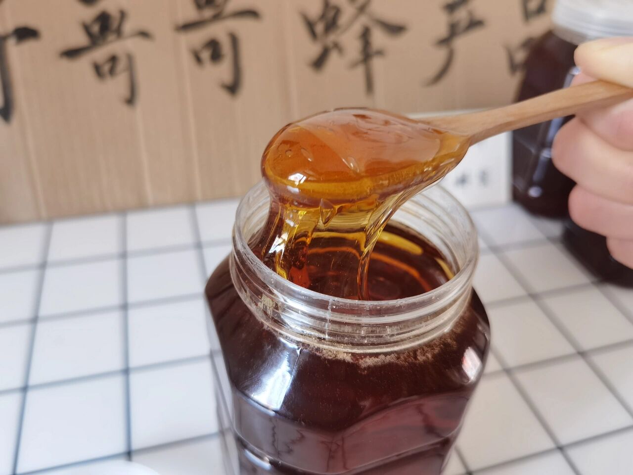 长期吃蜂蜜会不会长胖?(长时间吃蜂蜜会长胖吗)