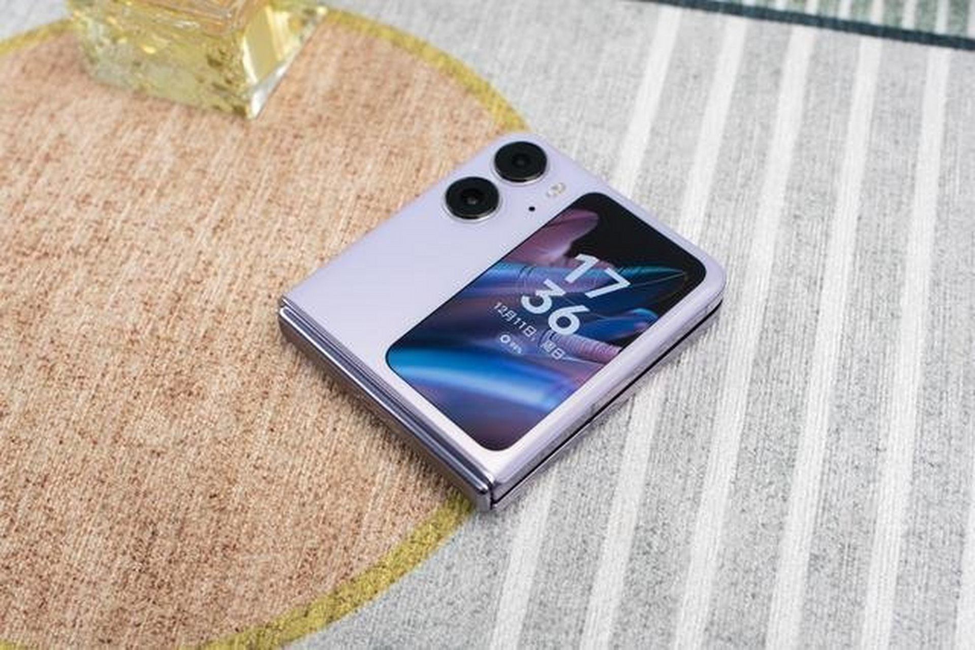 小折叠外屏什么形状好#像oppo find n2 flip和vivo x flip这两款的