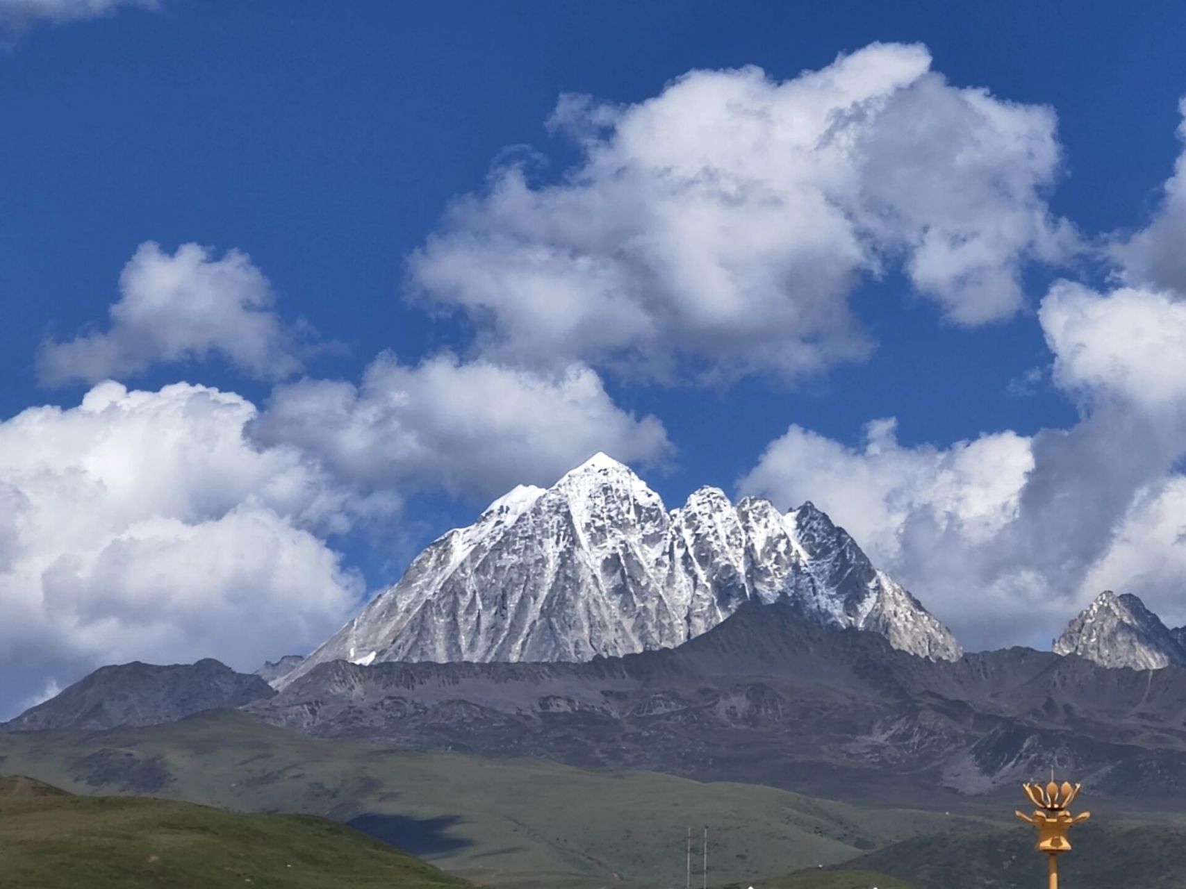 雅拉雪山最佳观景点图片