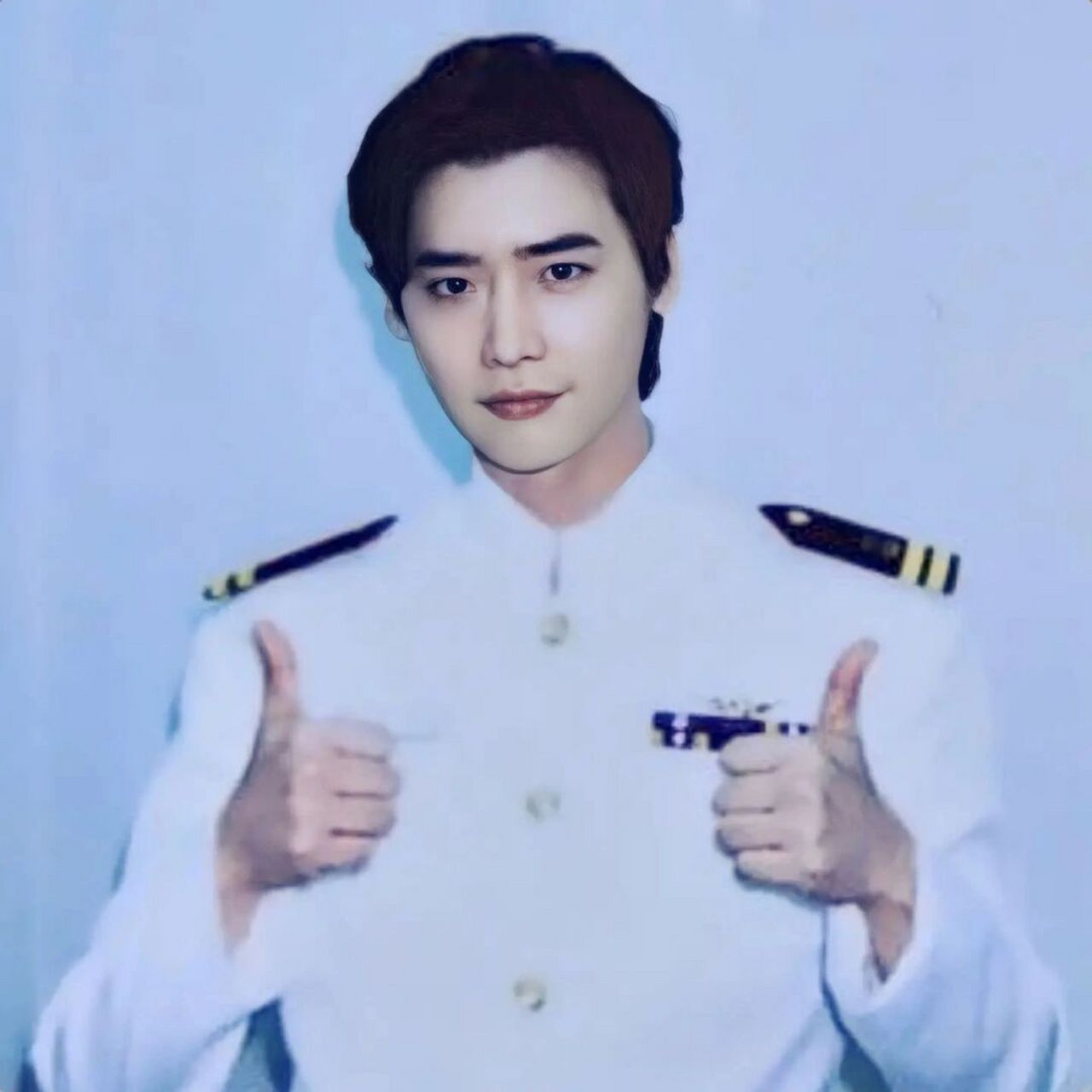 李钟硕电影分贝海军服证件照真的好帅 #人间理想李钟硕# #韩国电影