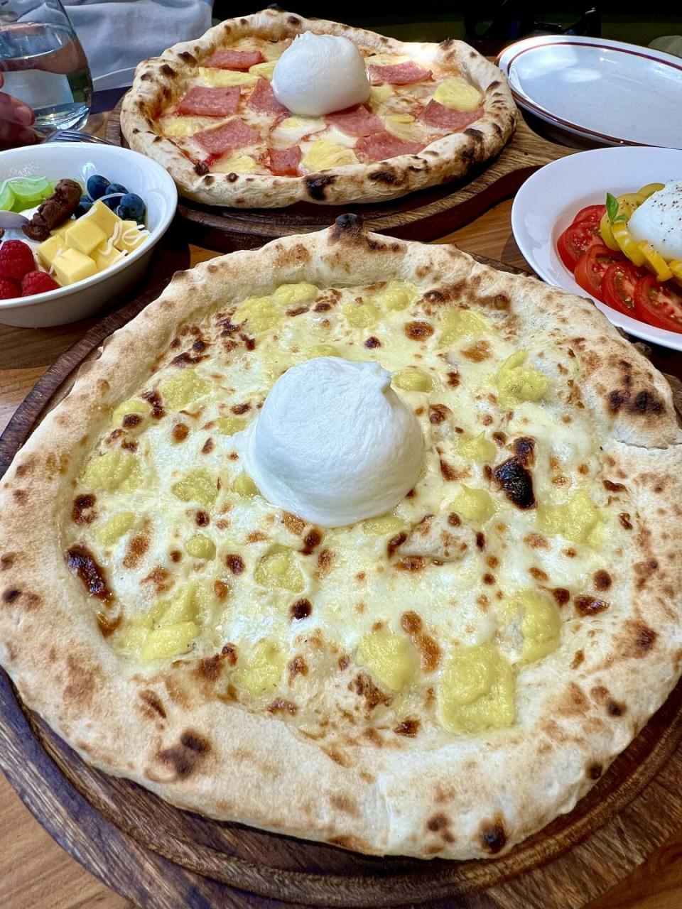 生活中的浪漫瞬间# 93一直刷到水牛芝士披萨也是被我吃上了,真的很