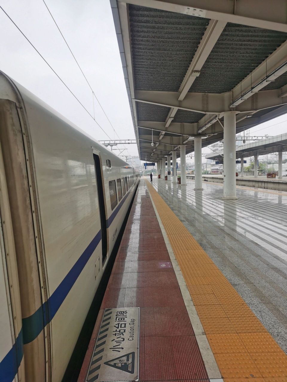 南宁东站站台图片图片