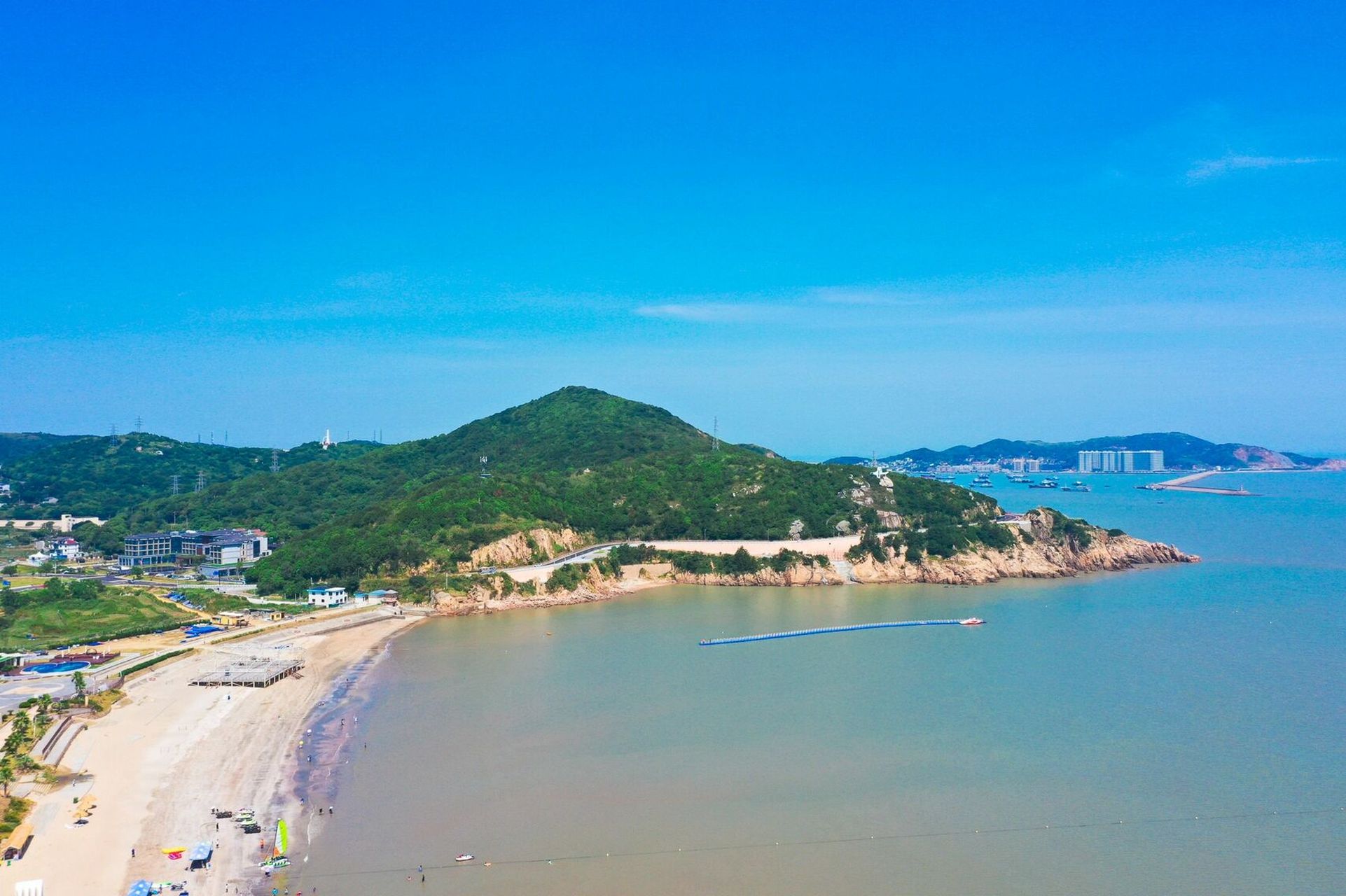 嵊泗基湖沙滩旅游攻略 基湖沙滩是嵊泗出名的海滨浴场之一,绵长的海滩