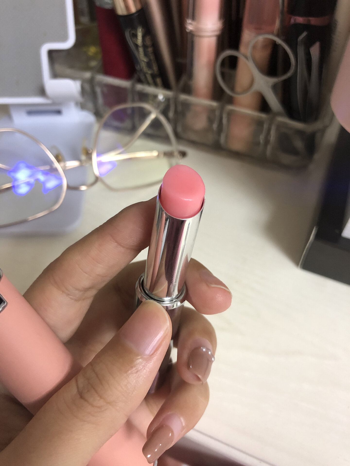 纪梵希小羊皮变色唇膏01色测评