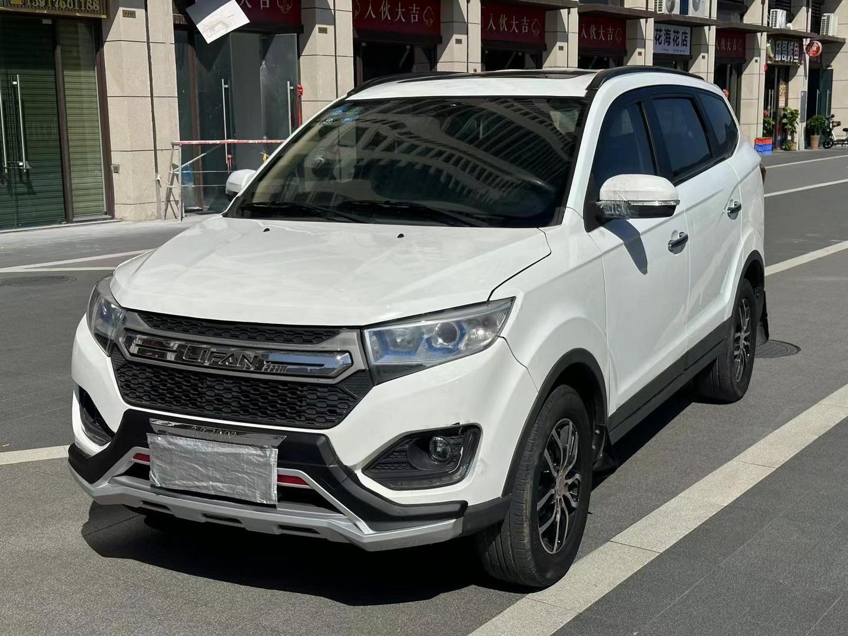 17年1月上牌,力帆迈威1.5排量,7座一手车,售价15800