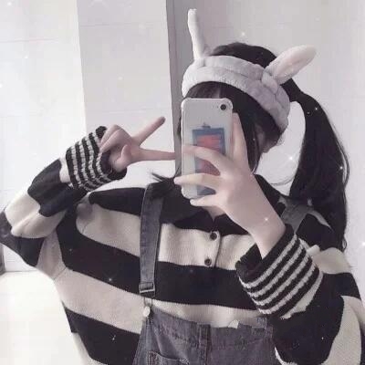 女生手机挡脸头像(一)