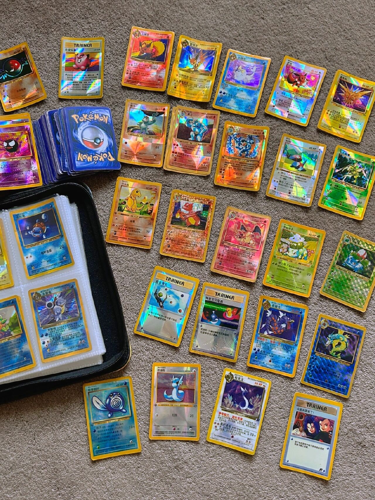 翻出来90年代的宠物小精灵宝可梦卡片