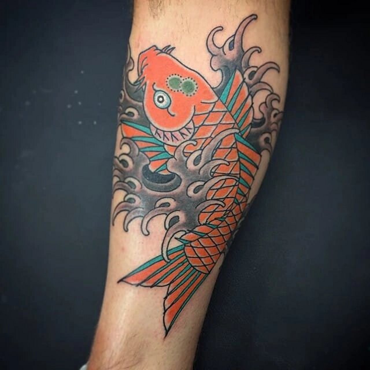 纹身idea|日式传统之锦鲤 7515 锦鲤,相传勇敢地攀登瀑布,一旦被