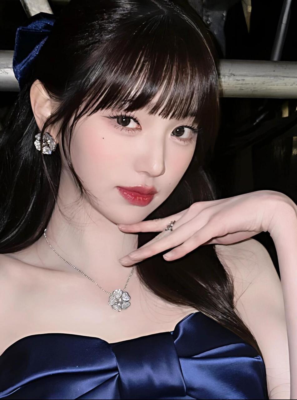 张元英高清美照😘 又是被小圆给美哭的一天😍