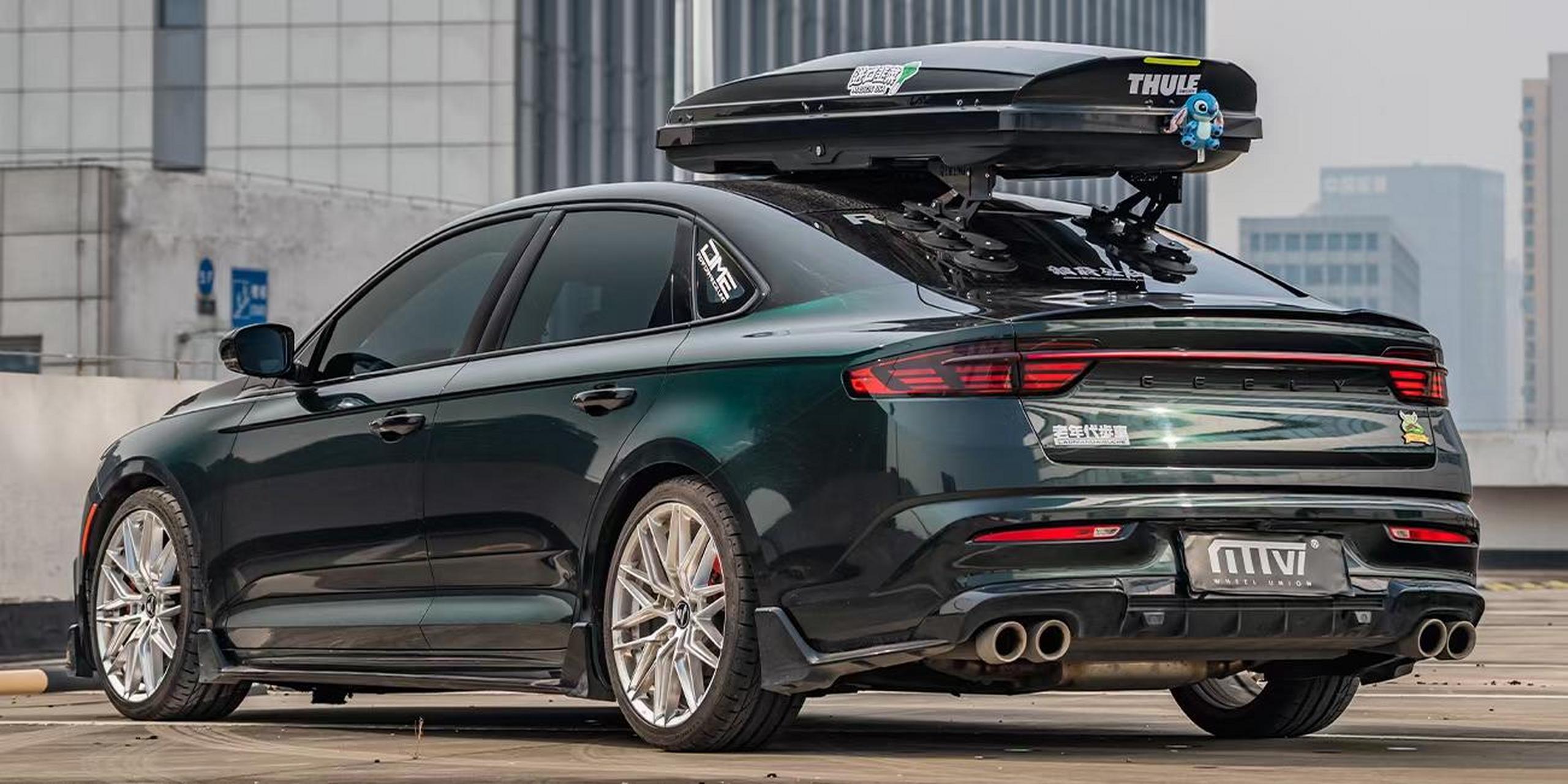 吉利星瑞 轮毂:19*8.5j et:38 轮胎:245/35r19