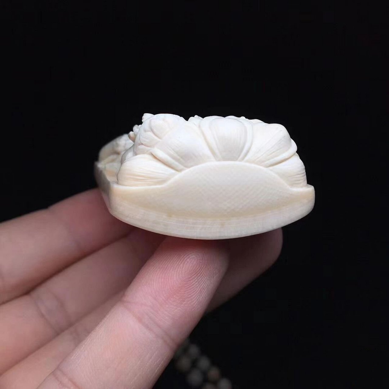 臻藏猛犸96【绿度母吊坠】  精选猛犸冰料,纹路饱满,雕工细腻精湛