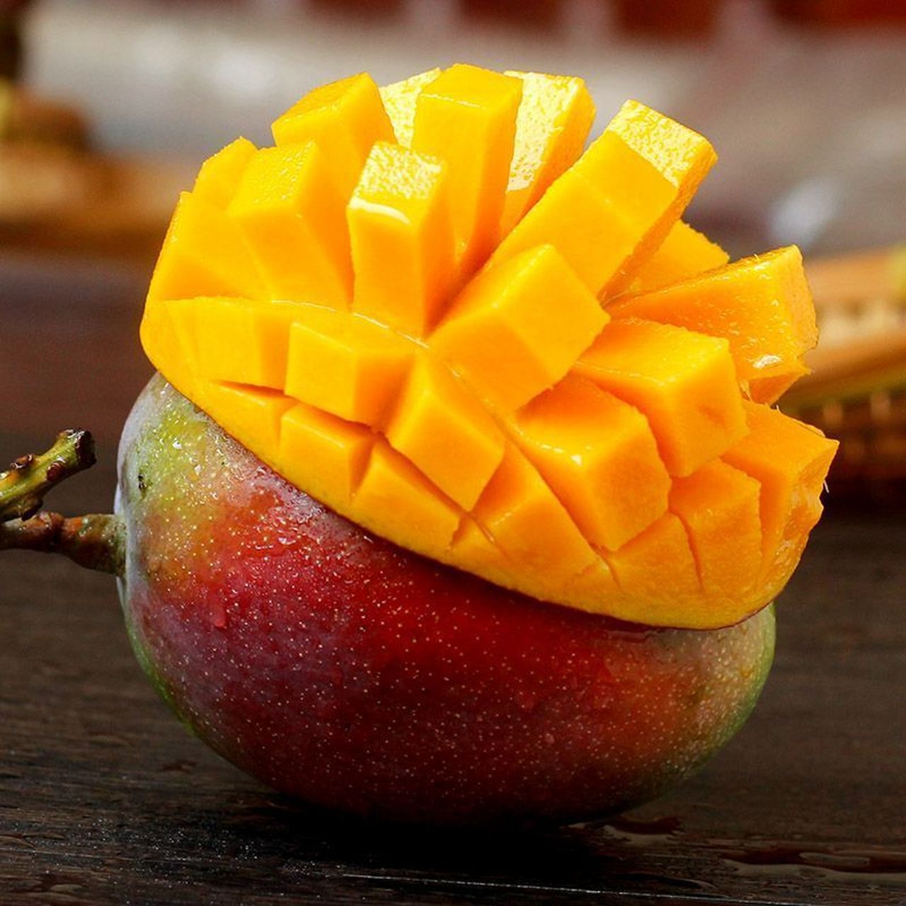 鲜嫩可口,甜蜜多汁的贵妃芒,直接吃或者做水