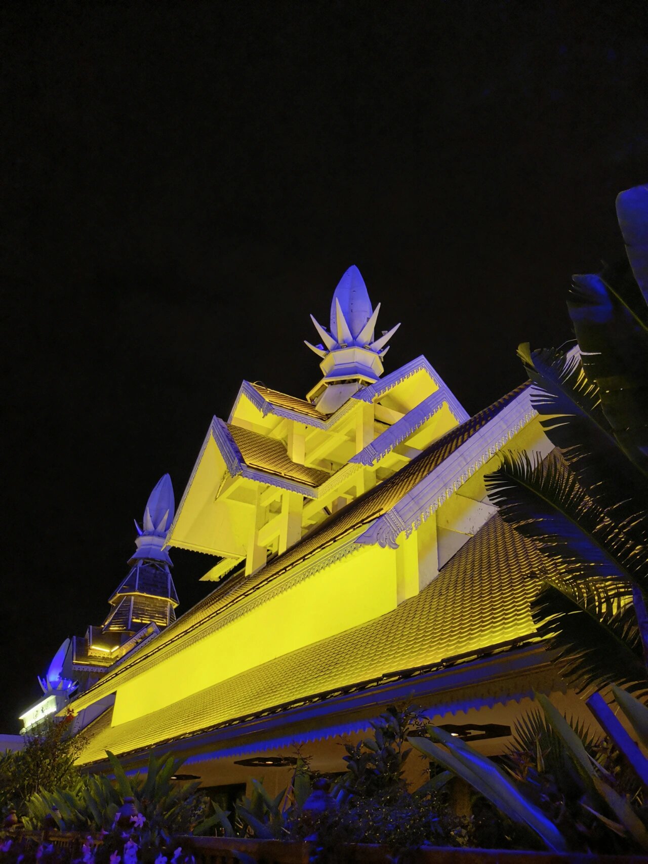 西双版纳告庄地标～夜景惊艳92