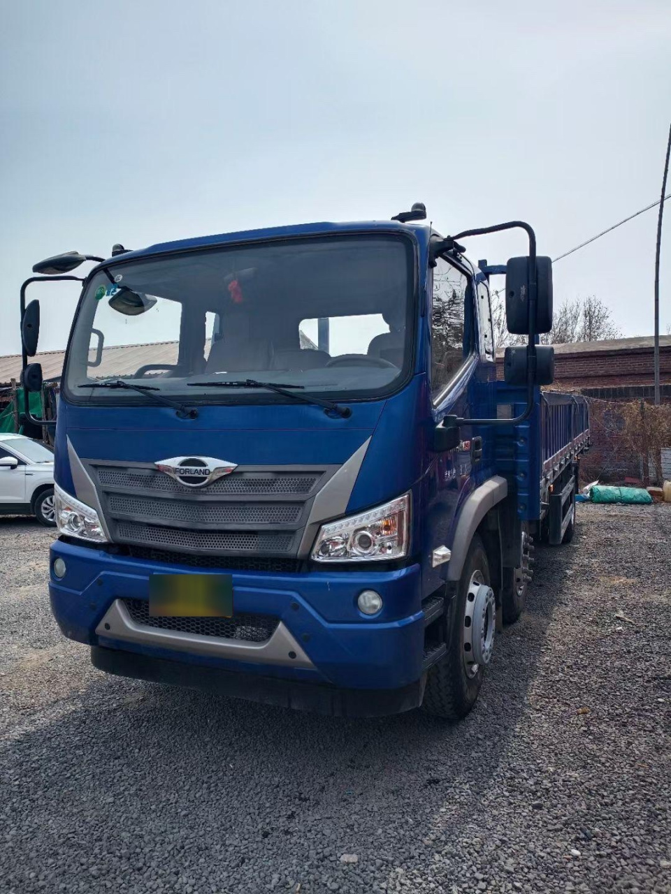 8米三轴平板车,四缸八速220马力,两年整全保险《带车损》,实表8万公里