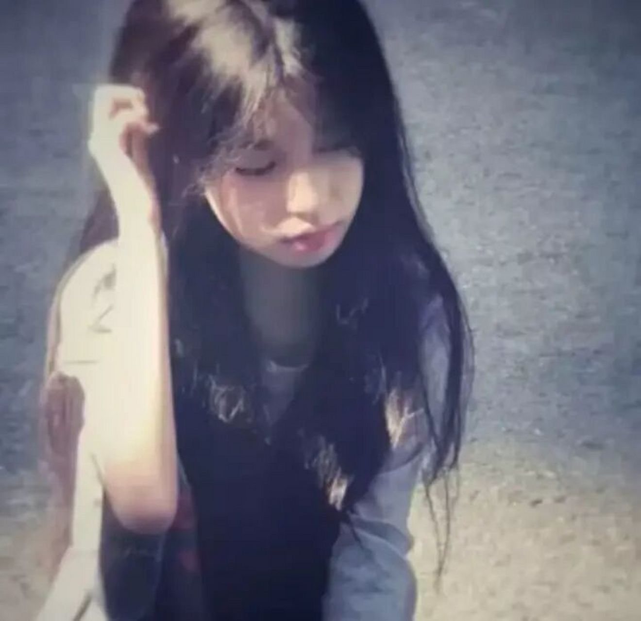 模糊女头 今日份文案‖"热爱不会过期 志趣相投的人总会相遇"