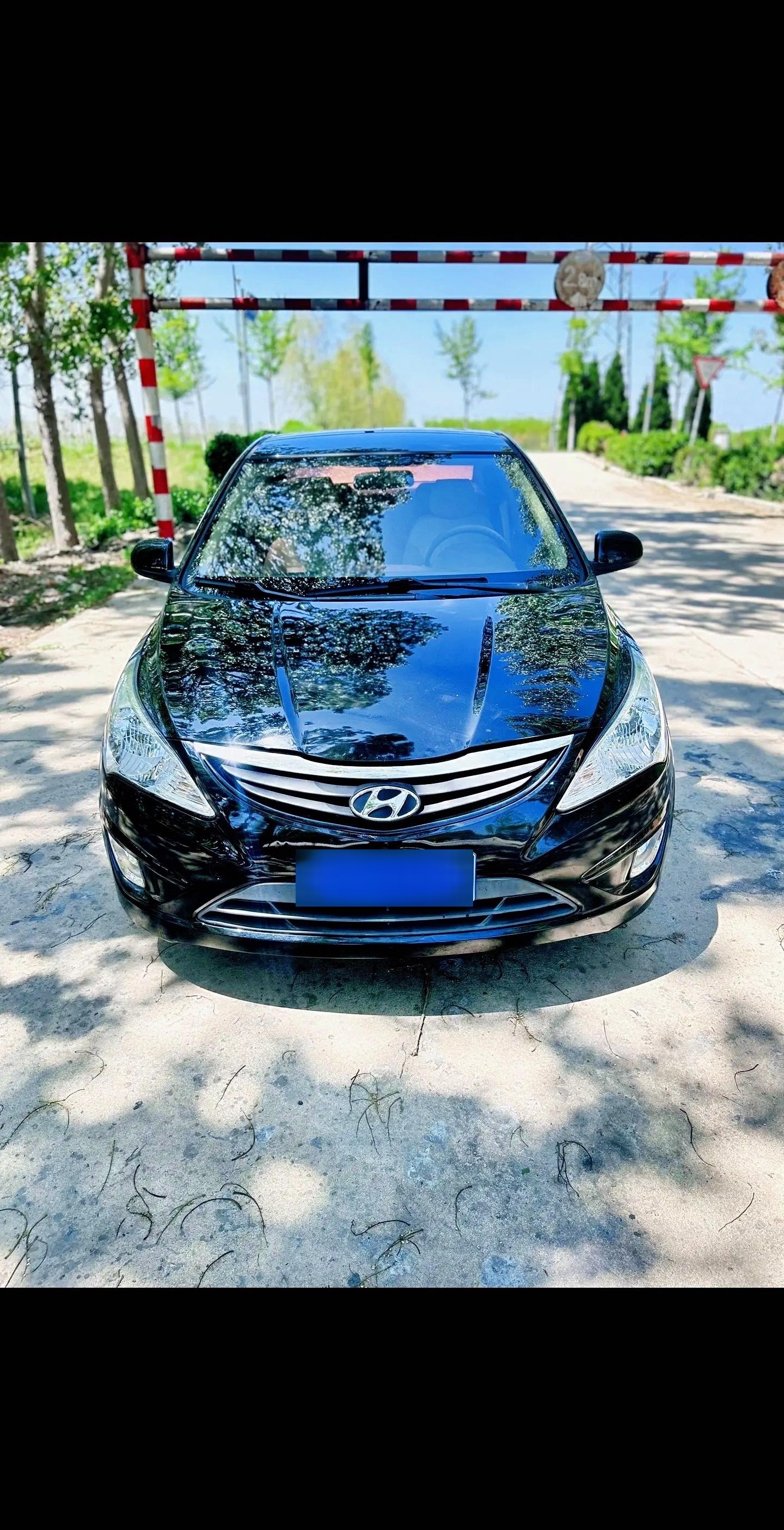 价格:1万x 2013年现代瑞纳1.