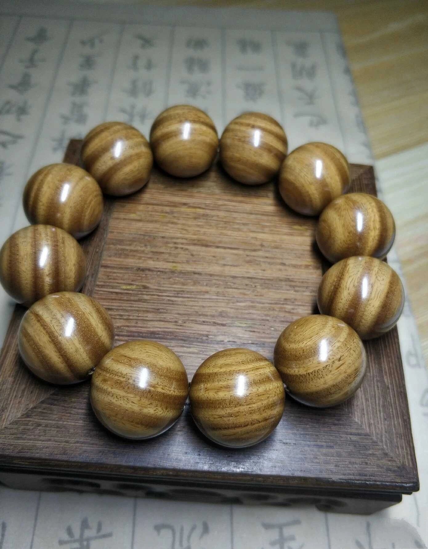 绿檀手串水波纹1