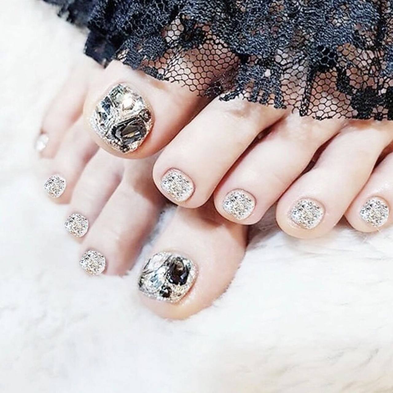 2022流行美甲爆款纯色显白 适合夏天的脚趾甲贴片美甲 美甲成品穿戴脚