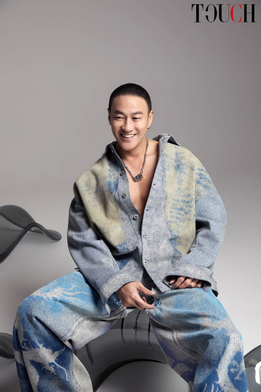 何润东寸头花衬衫造型#