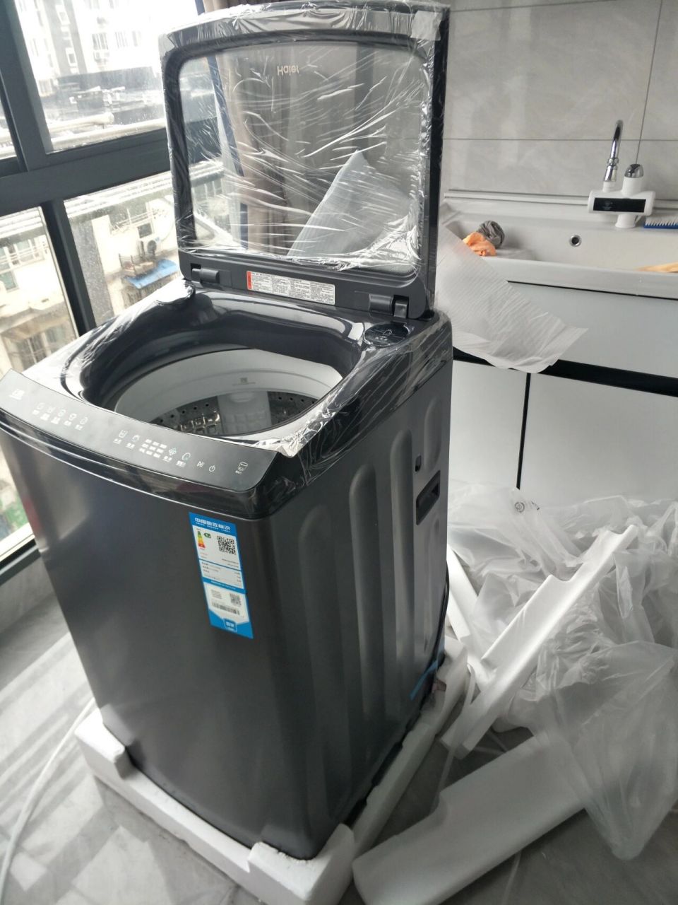 海尔洗衣机 新家的第一个大件,洗衣机到了,立马拆安装,使用了一下