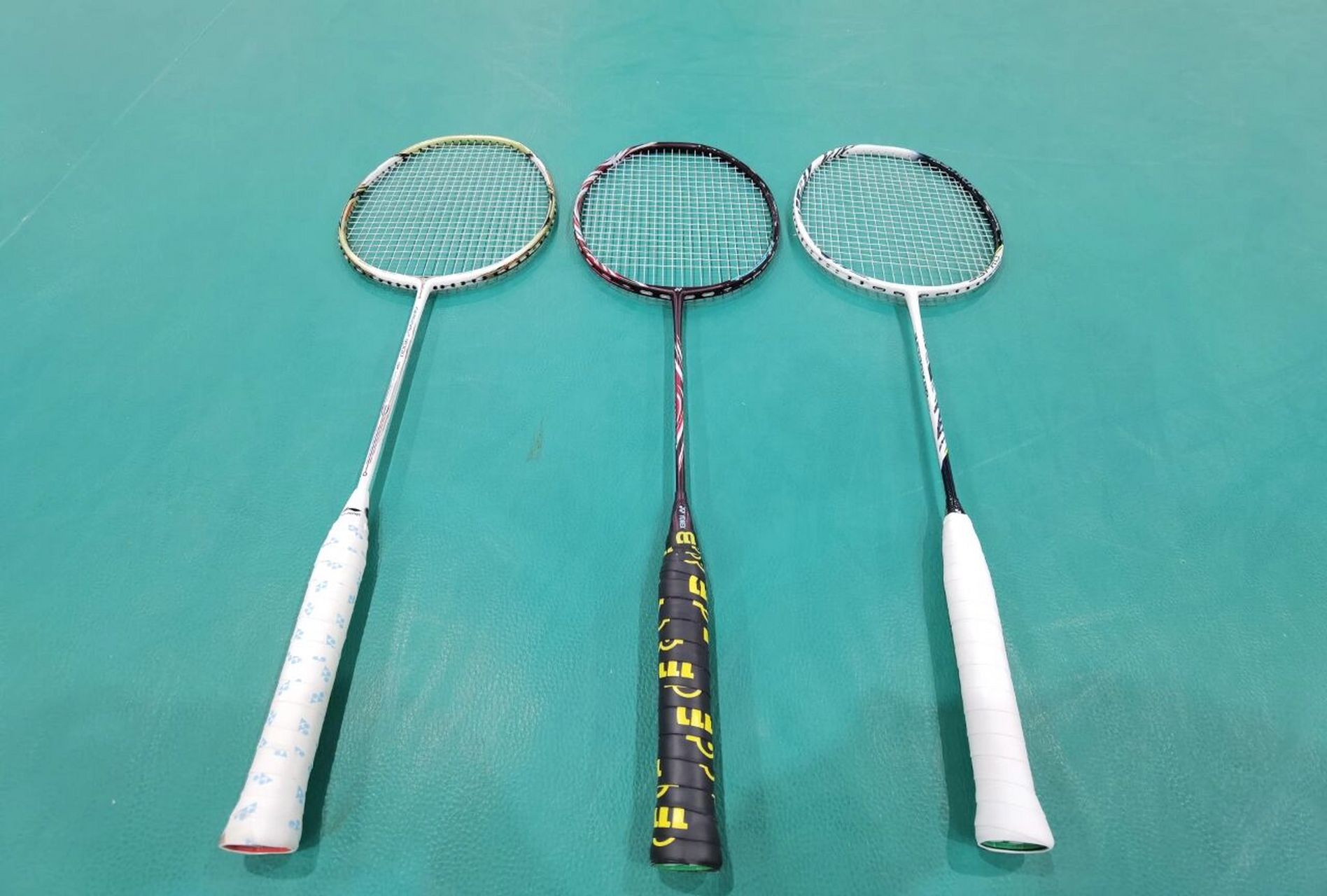 尤尼克斯天斧99pro使用心得   被99pro的颜值吸引入手了一把,对比一下