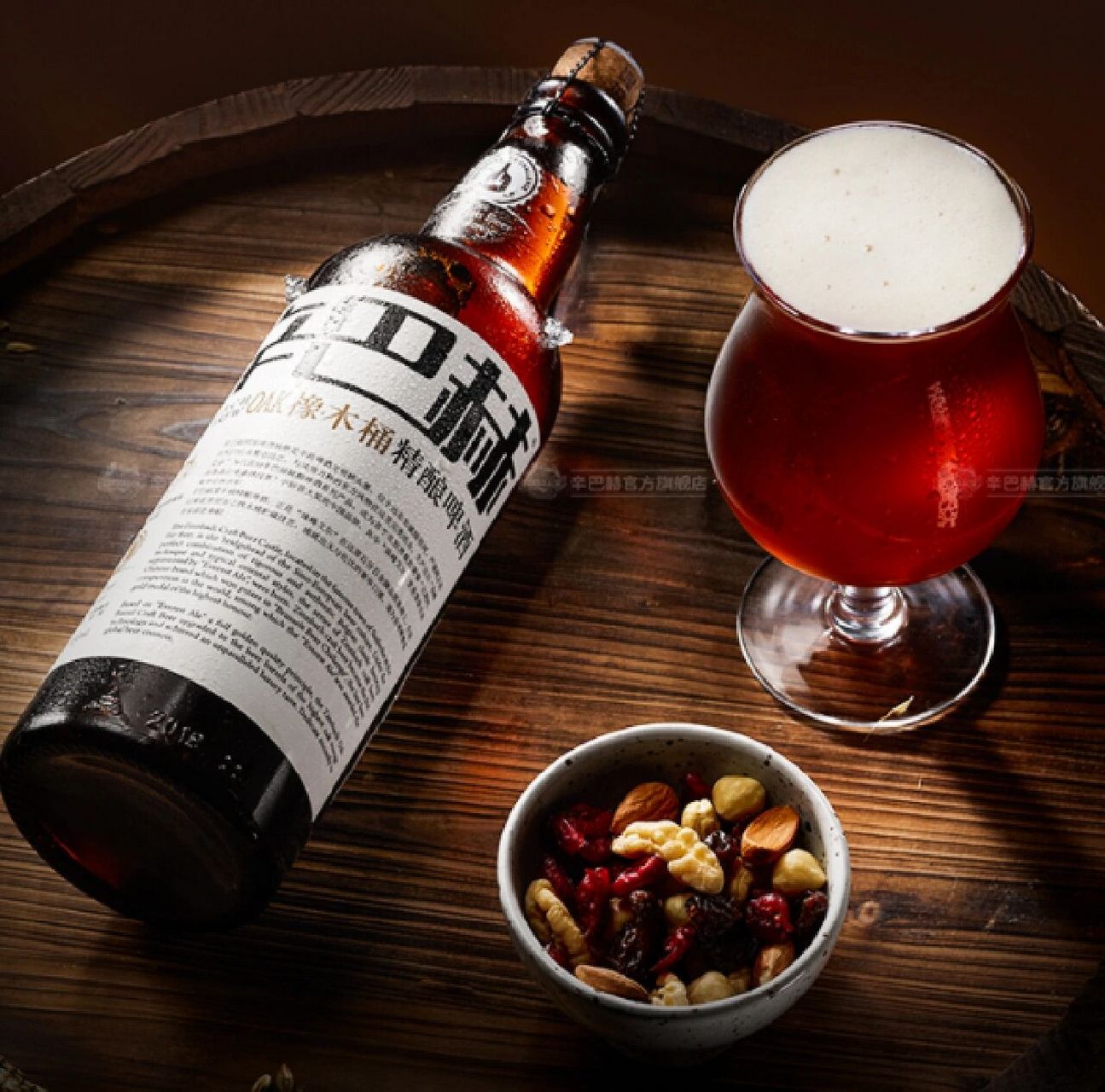 6%vol 原料:水(俄罗斯)麦芽(澳洲)啤酒花(美国)酵母(比利时) 产品规格