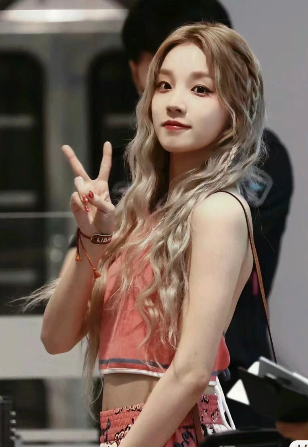 宋雨琦氛围感壁纸